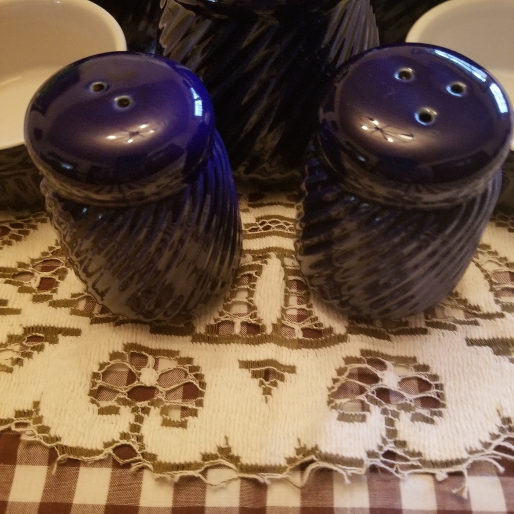 Vintage Cobalt blue ribbed accent - Picture 2 of 2